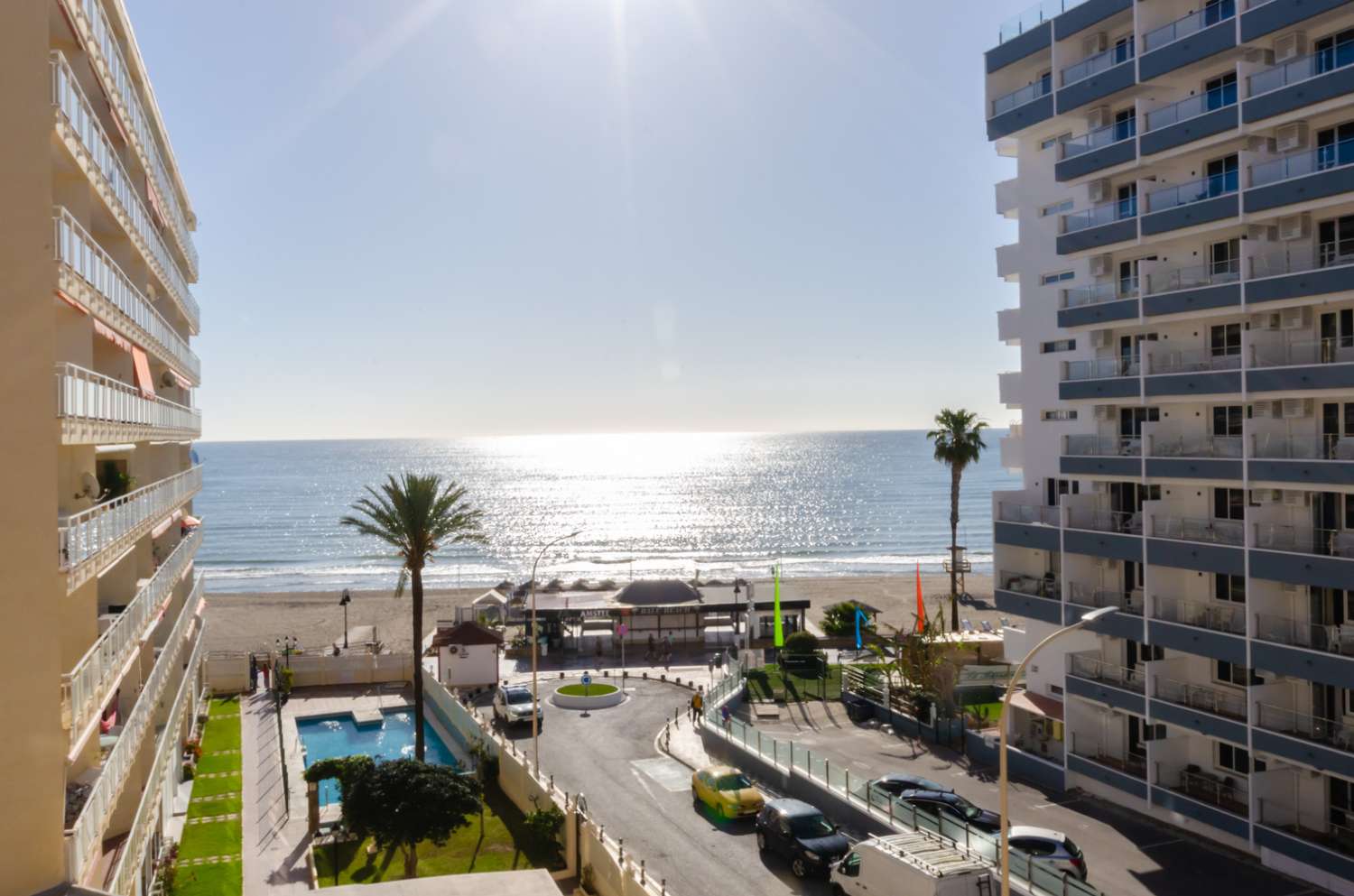 Bel appartement avec un emplacement fantastique à Torremolinos-La Carihuela, à quelques pas de la plage, du Paseo Marítimo et de Puerto Marina.