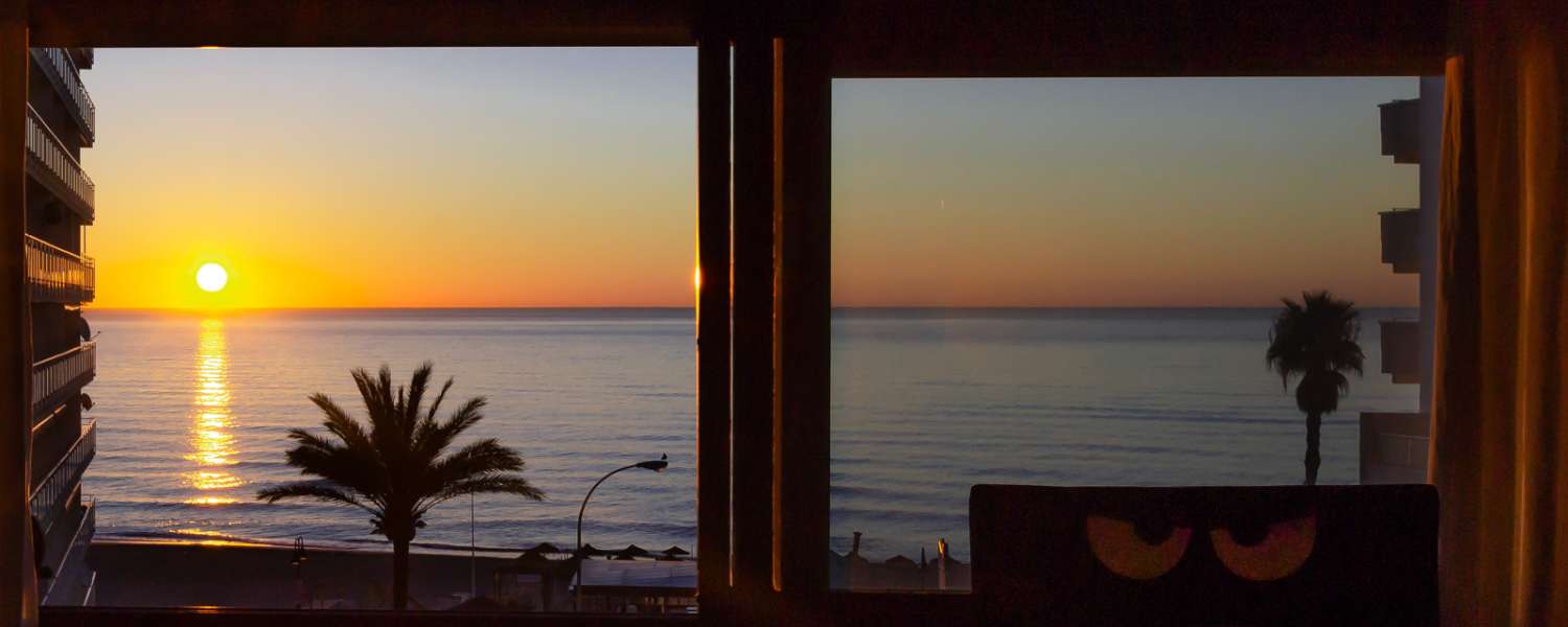 Bel appartement avec un emplacement fantastique à Torremolinos-La Carihuela, à quelques pas de la plage, du Paseo Marítimo et de Puerto Marina.