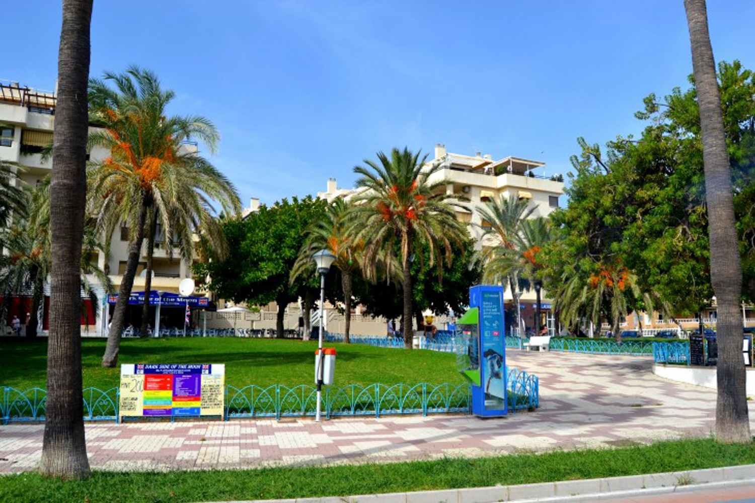 Bel appartement avec un emplacement fantastique à Torremolinos-La Carihuela, à quelques pas de la plage, du Paseo Marítimo et de Puerto Marina.