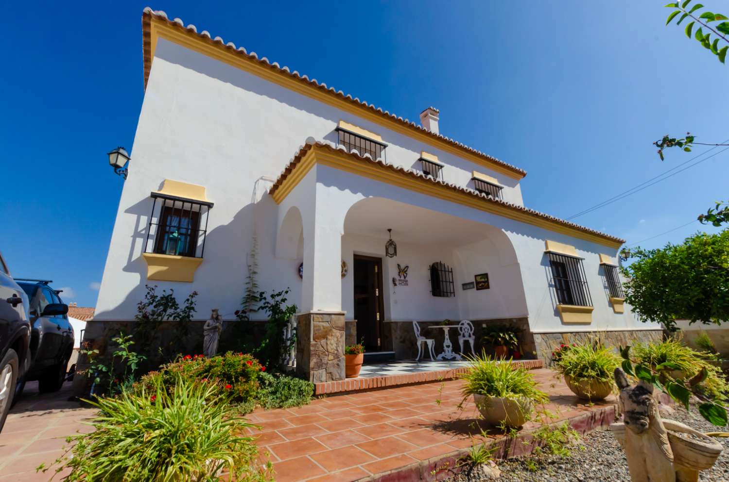 Casa o chalet independiente en venta en Puerto de la Torre- Malaga.