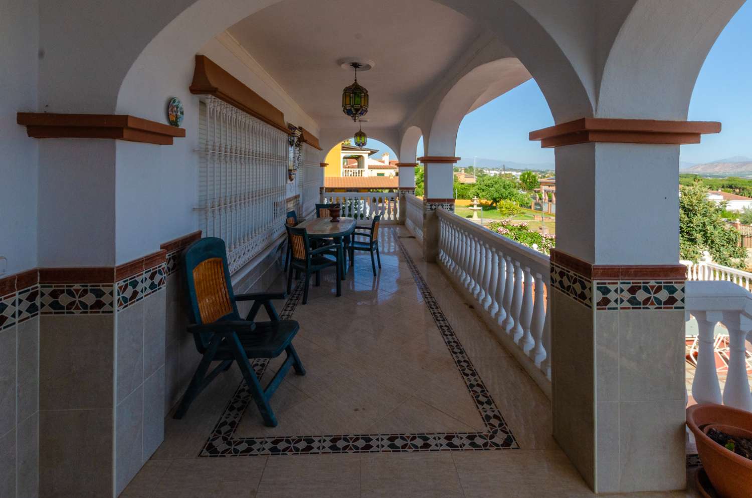 Villa independiente en venta   en  Pinos de Alhaurín-Málaga.