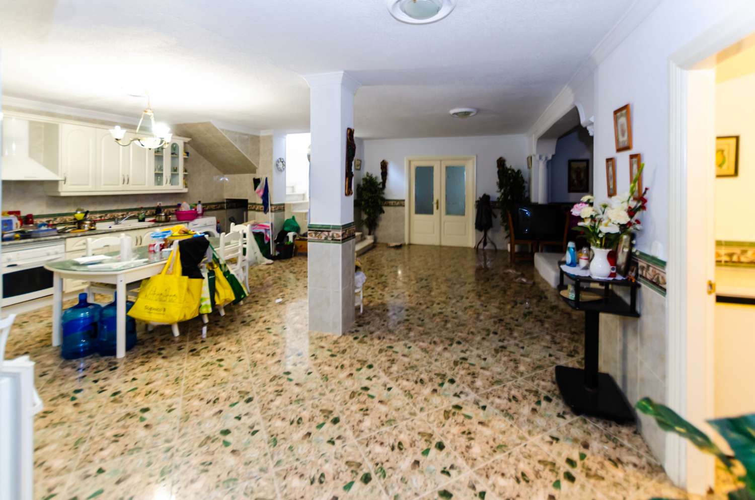 Villa independiente en venta   en  Pinos de Alhaurín-Málaga.