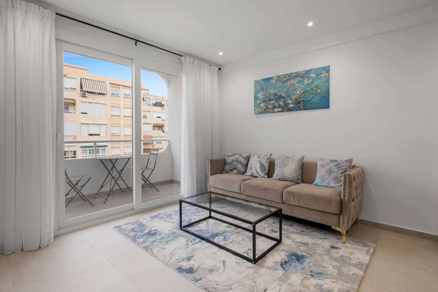 Apartamento totalmente reformado en Estepona Centro