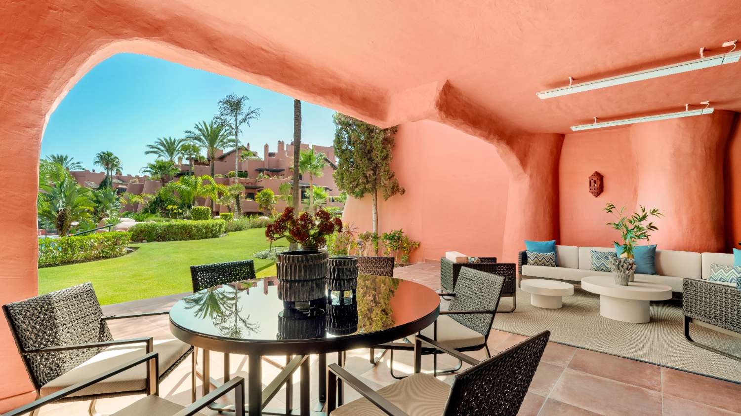 APARTAMENTO PLANTA BAJA TORRE BERMEJA-ESTEPONA