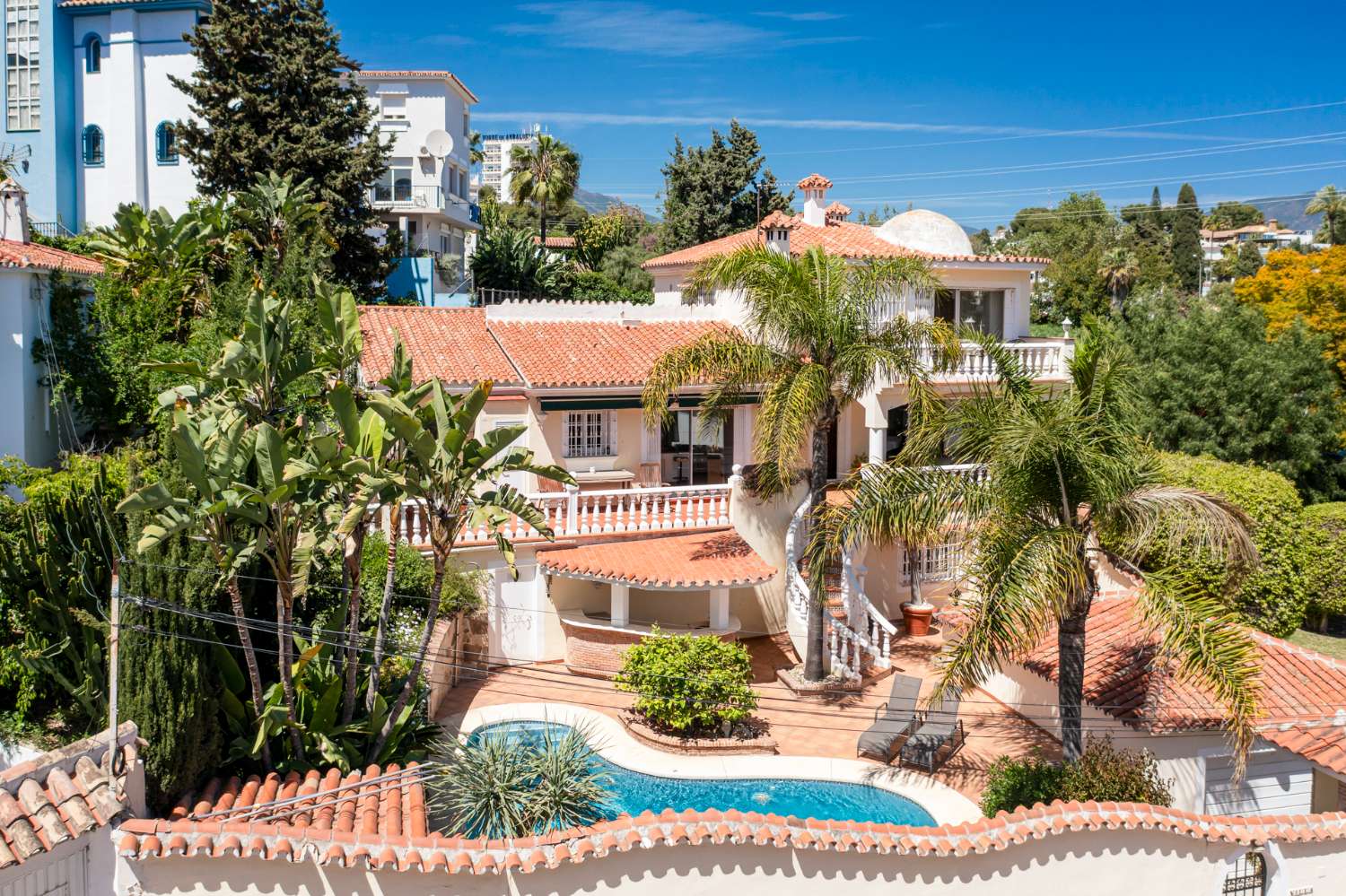 Villa independiente en NUEVA ANDALUCIA, MARBELLA