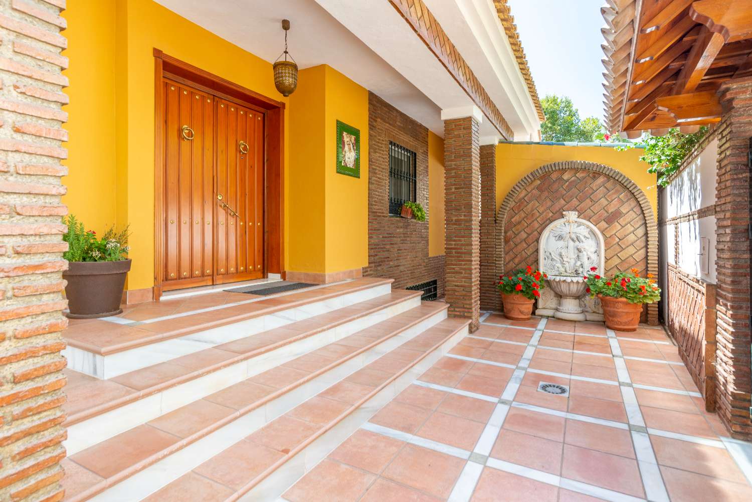 Villa independiente en venta en Guadalmar-Málaga