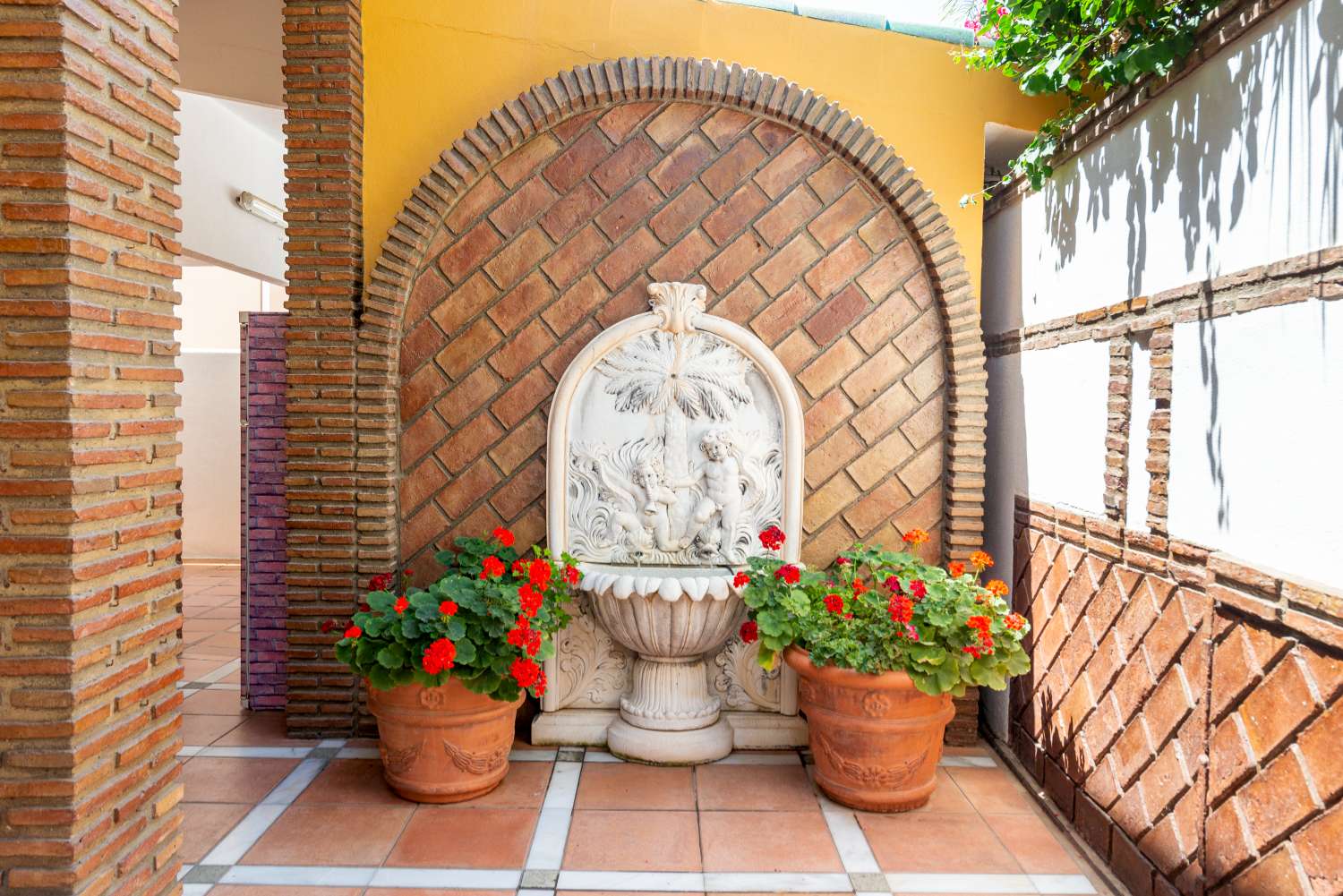 Villa independiente en venta en Guadalmar-Málaga