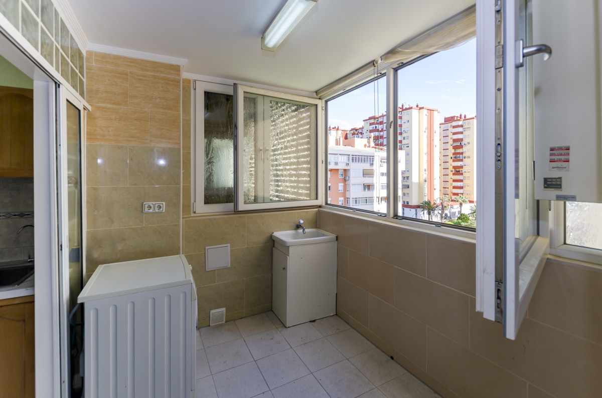 Ruim appartement met 4 slaapkamers te koop in Santa Cristina-Málaga