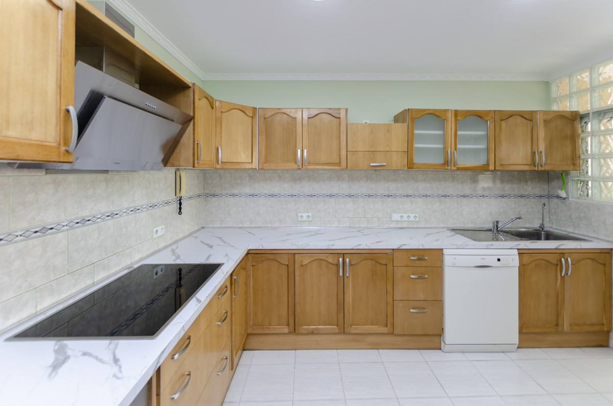 Spacious 4-bedroom apartment for sale in Santa Cristina-Málaga