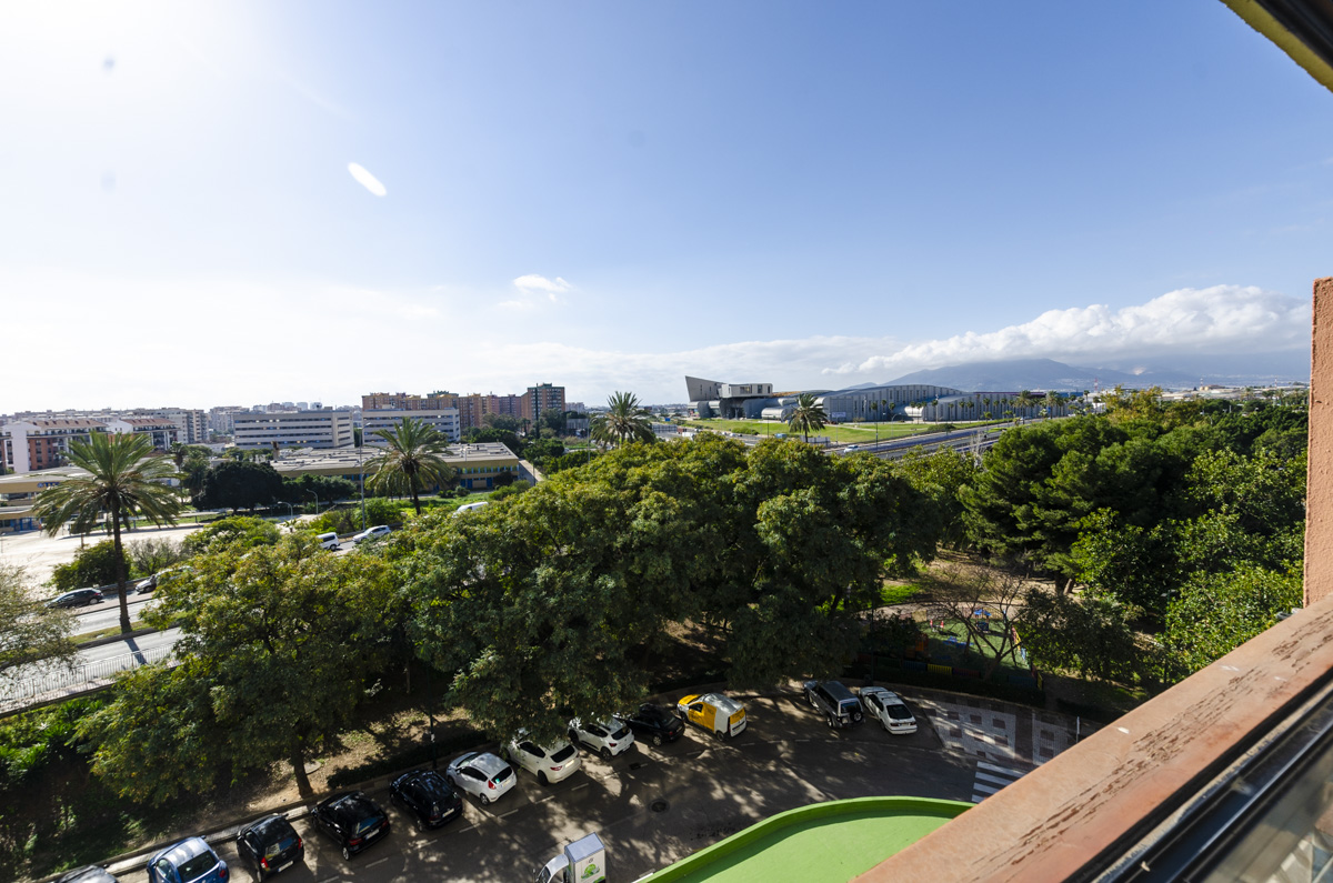 Spacious 4-bedroom apartment for sale in Santa Cristina-Málaga