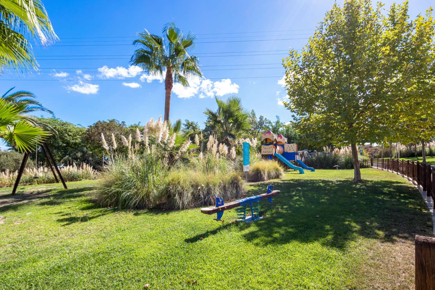 URB. ALCAZABA LAGOON- ESTEPONA